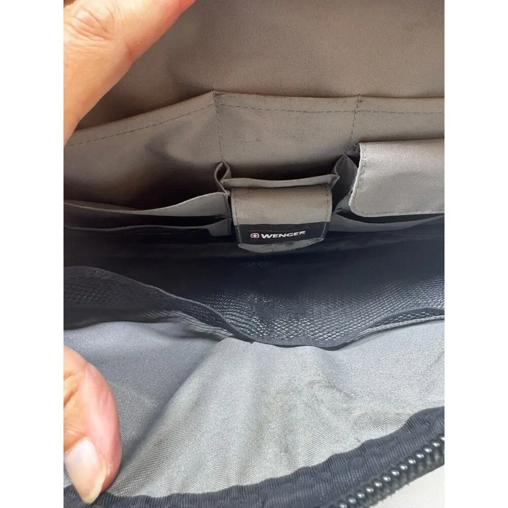 Swiss Gear Rolling Travel Laptop Wenger Business Luggage Bag Black Office